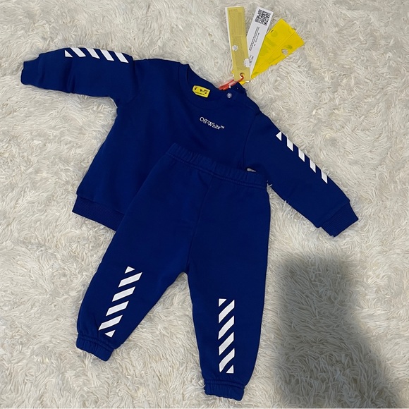 Off- White Kids (9-12m) Outfit - Picture 1 of 3
